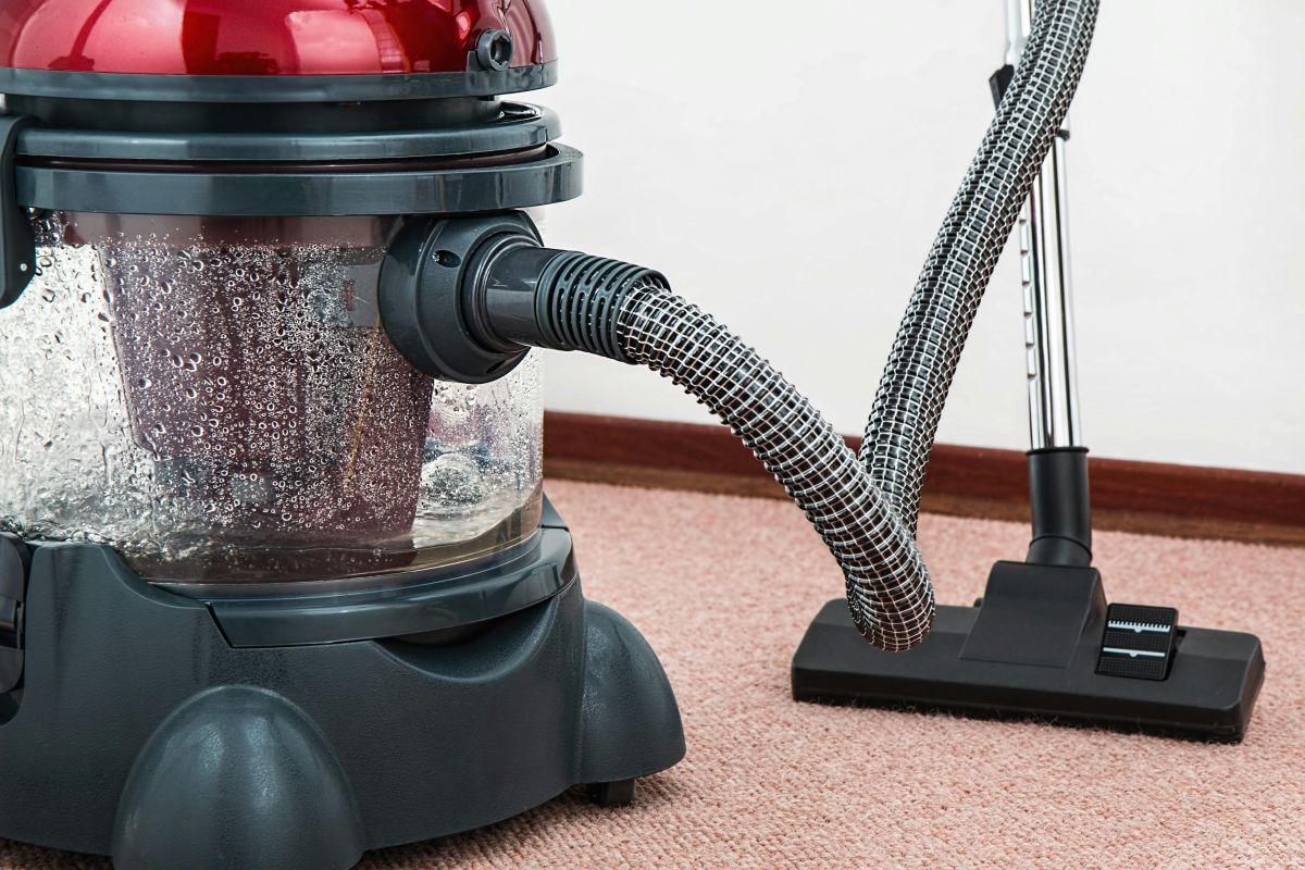 Commercial Cleaners using Youzse