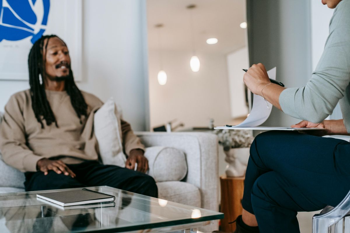Counsellors using Youzse