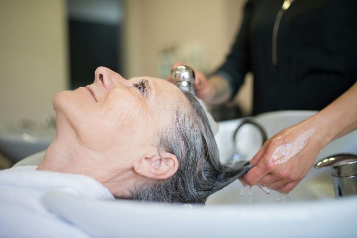 Hairdressers using Youzse