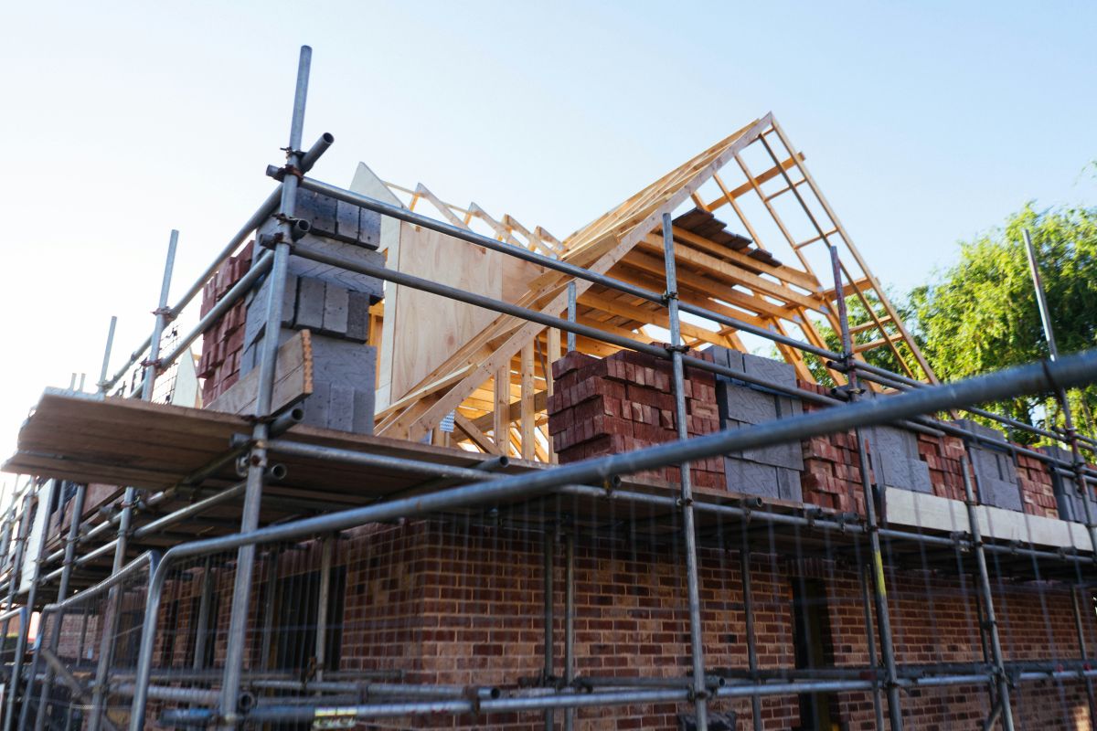 Roofers using Youzse